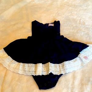 Sweet honey pinafore